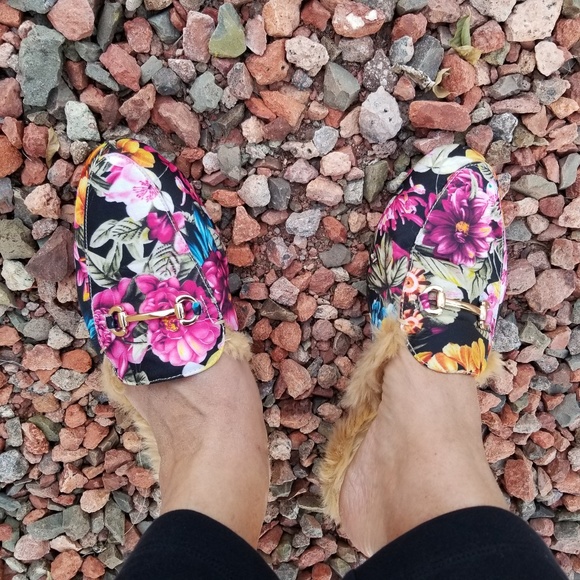 Cape Robbin Shoes - Black Floral Horsebit Fur Lined Flats Loafers 9